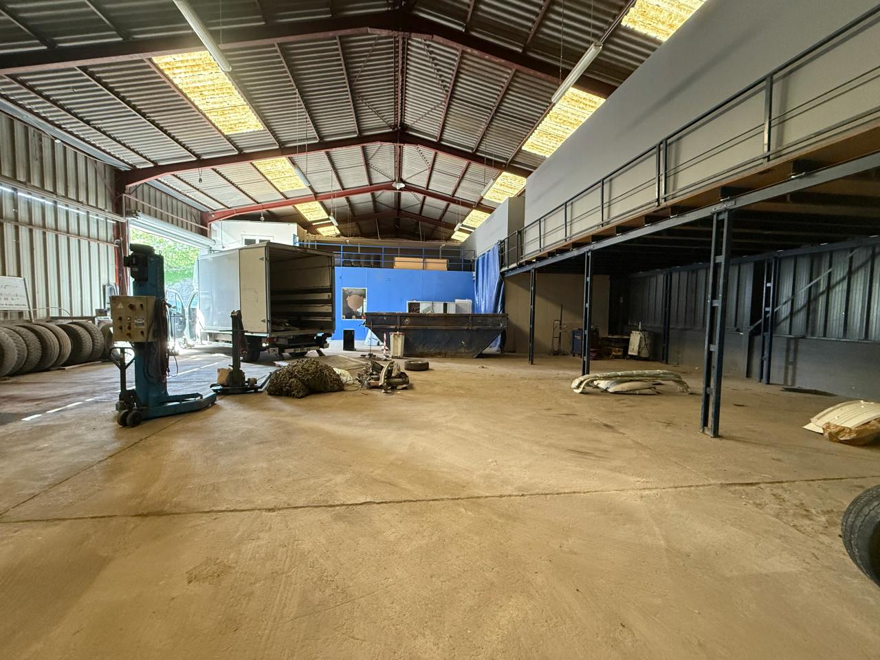 Local d'activité Chilly-Mazarin 600m² Location local d'activité Chilly-Mazarin Essonne OLACT2532179 9